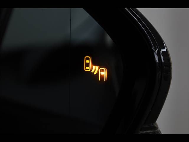 TOYOTA PRIUS PHV 2022 Image 31