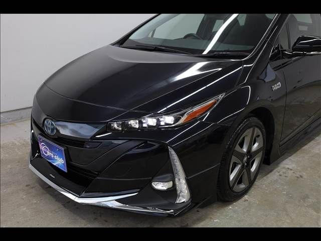 TOYOTA PRIUS PHV 2022 Image 31