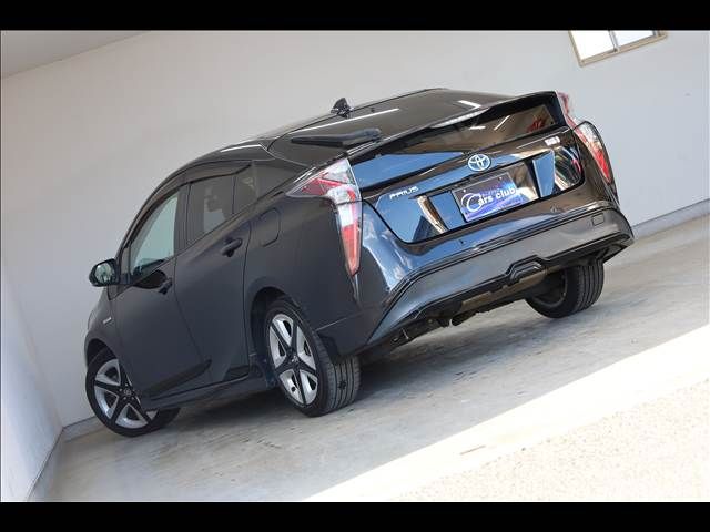 TOYOTA PRIUS 2016 Image 31