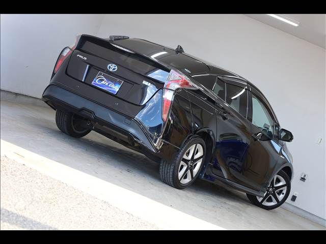 TOYOTA PRIUS 2016 Image 31