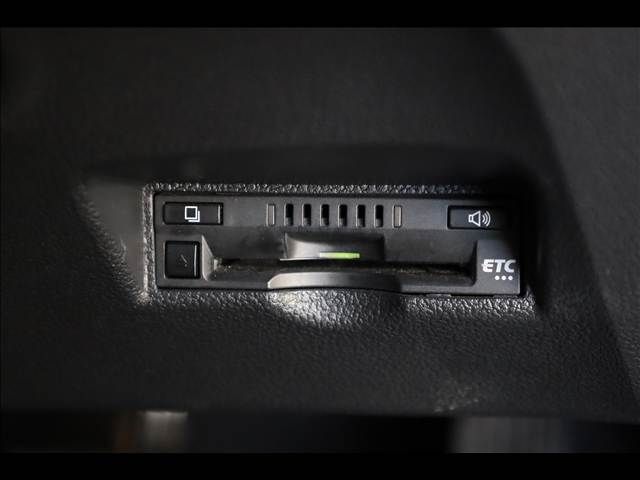 TOYOTA PRIUS 2016 Image 31