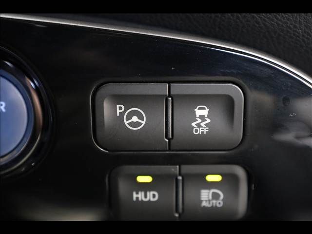 TOYOTA PRIUS 2016 Image 31