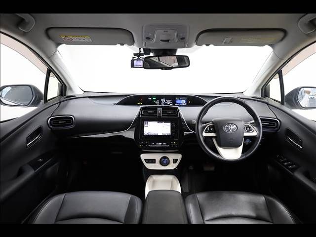 TOYOTA PRIUS 2016 Image 31