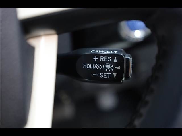 TOYOTA PRIUS 2016 Image 31