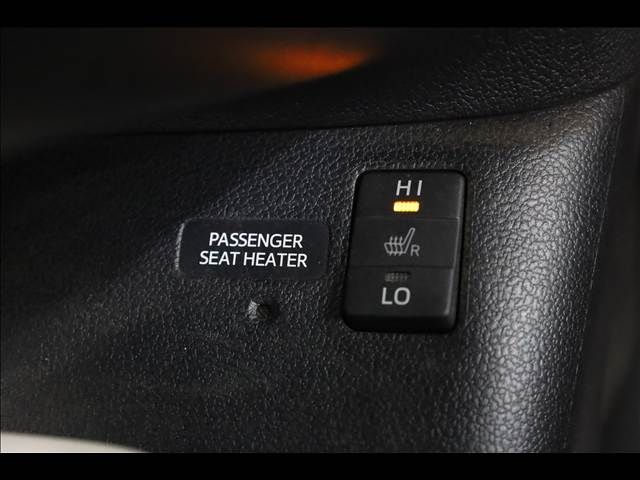 TOYOTA PRIUS 2016 Image 31