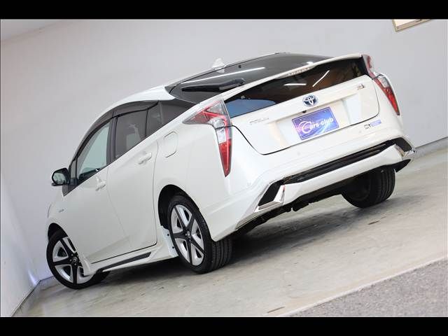 TOYOTA PRIUS 2016 Image 31