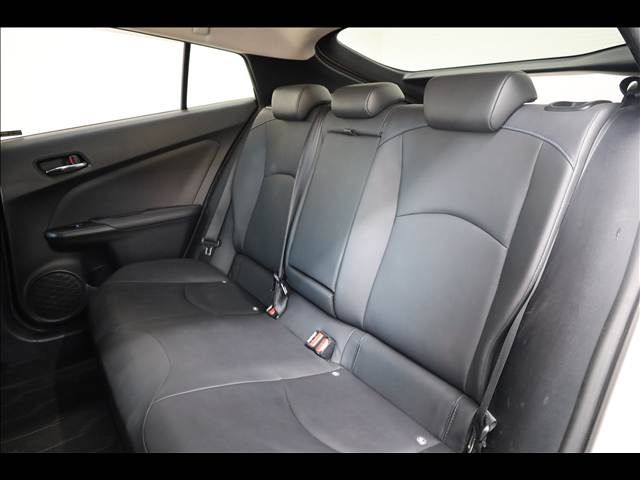 TOYOTA PRIUS 2016 Image 31