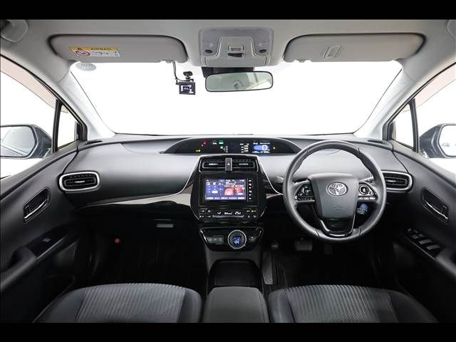 TOYOTA PRIUS PHV 2020 Image 31