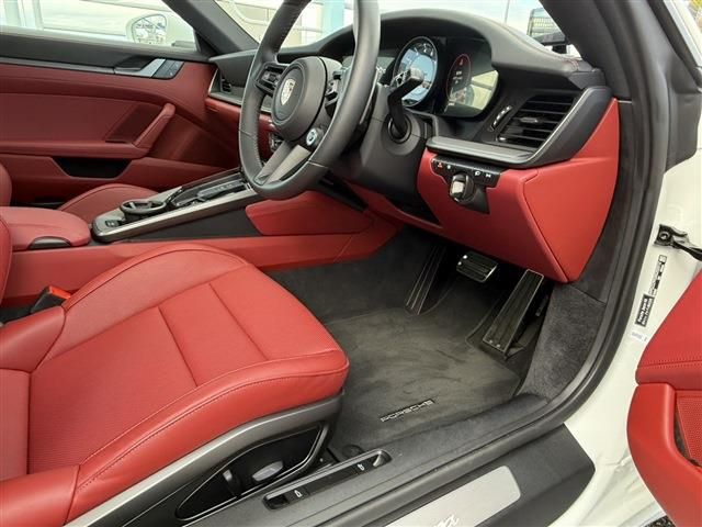 PORSCHE 911 2024 Image 31