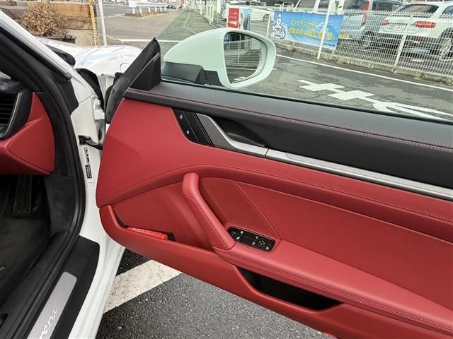 PORSCHE 911 2024 Image 31