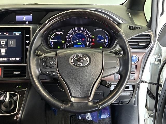 TOYOTA ESQUIRE HYBRID 2018 Image 31