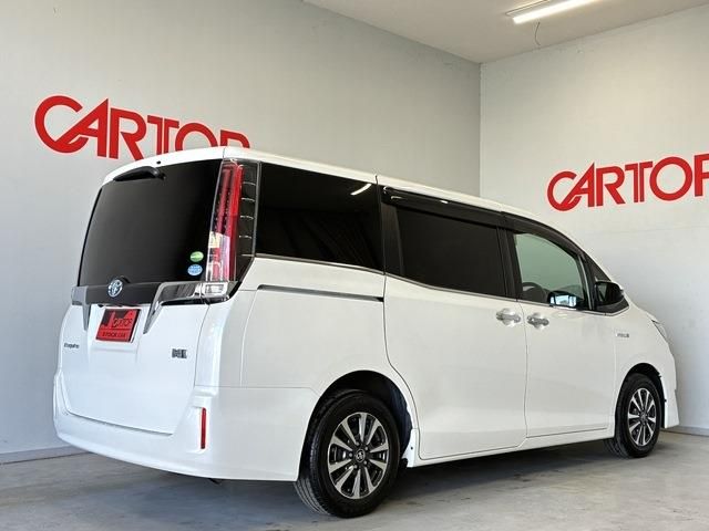 TOYOTA ESQUIRE HYBRID 2018 Image 31