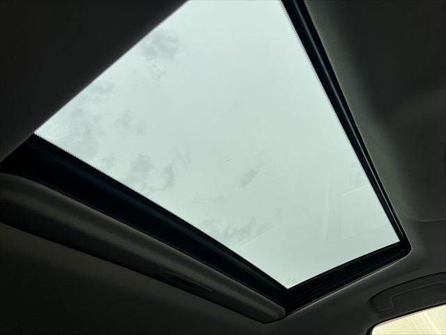 NISSAN SKYLINE HYBRID 2014 Image 31