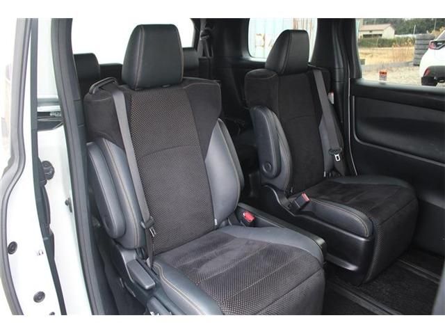 TOYOTA ALPHARD HYBRID 4WD 2022 Image 31