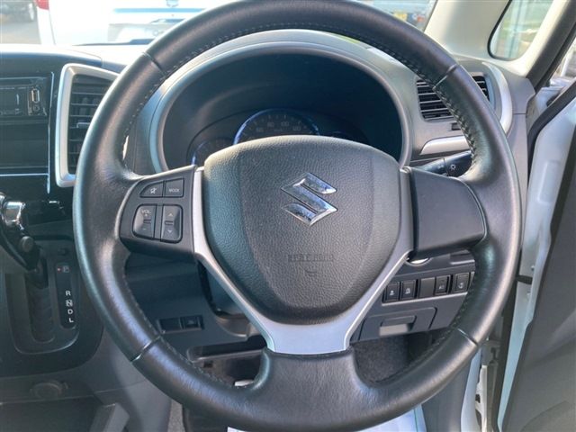 SUZUKI SOLIO BANDIT 4WD 2013 Image 31