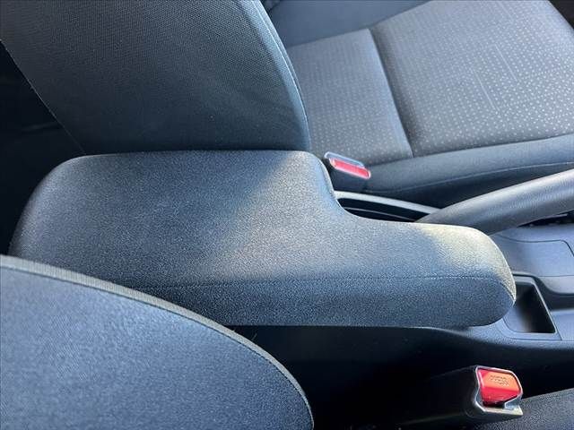 HONDA FIT HYBRID 2014 Image 31