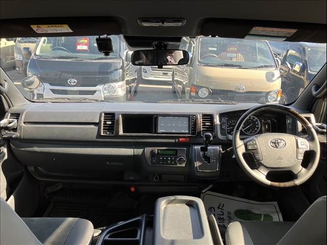 TOYOTA HIACE VAN 4WD 2023 Image 31