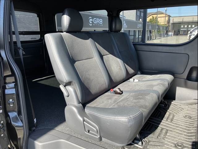 TOYOTA HIACE VAN 4WD 2023 Image 31