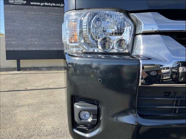 TOYOTA HIACE VAN 4WD 2023 Image 31