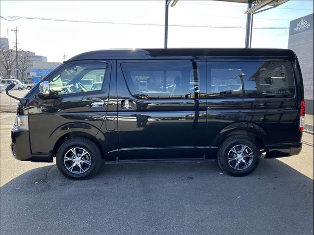 TOYOTA HIACE VAN 4WD 2023 Image 31