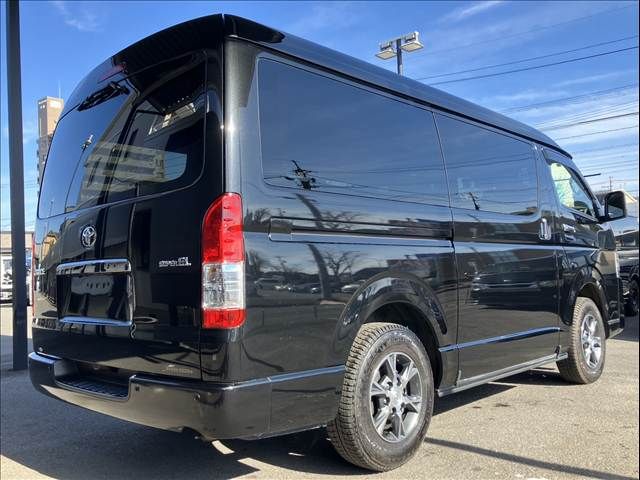 TOYOTA HIACE VAN 4WD 2023 Image 31