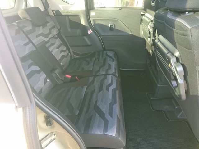 DAIHATSU TANTO 2024 Image 31