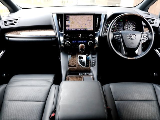 TOYOTA ALPHARD HYBRID 4WD 2023 Image 31