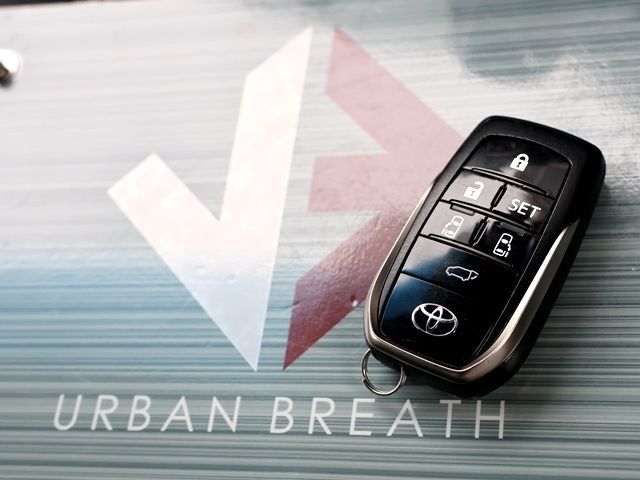 TOYOTA ALPHARD HYBRID 4WD 2023 Image 31