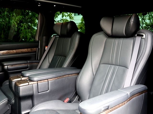 TOYOTA ALPHARD HYBRID 4WD 2023 Image 31