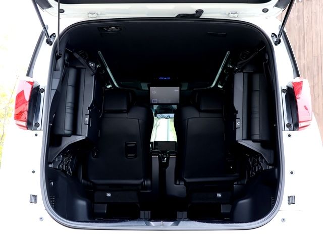 TOYOTA ALPHARD HYBRID 4WD 2023 Image 31