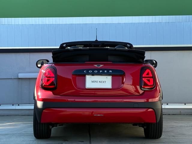 BMW MINI COOPER OPEN 2025 Image 31