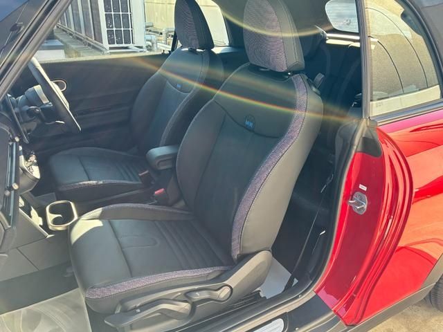 BMW MINI COOPER OPEN 2025 Image 31