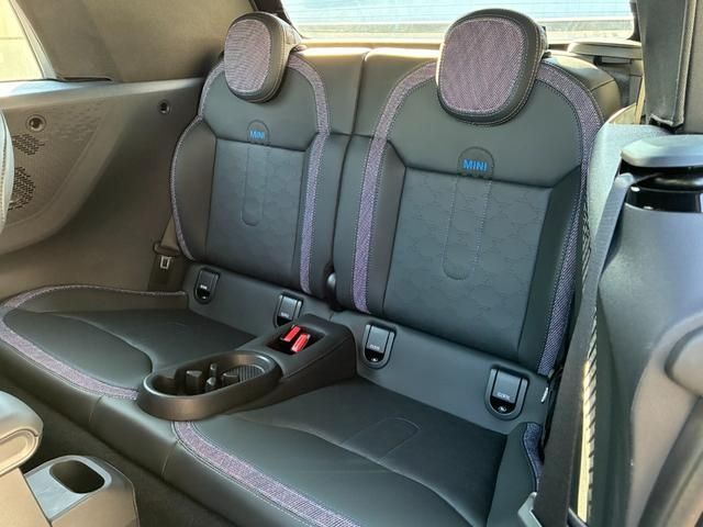 BMW MINI COOPER OPEN 2025 Image 31