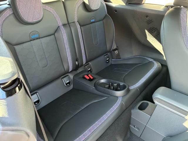 BMW MINI COOPER OPEN 2025 Image 31