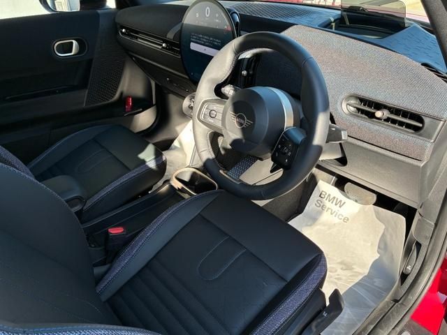 BMW MINI COOPER OPEN 2025 Image 31