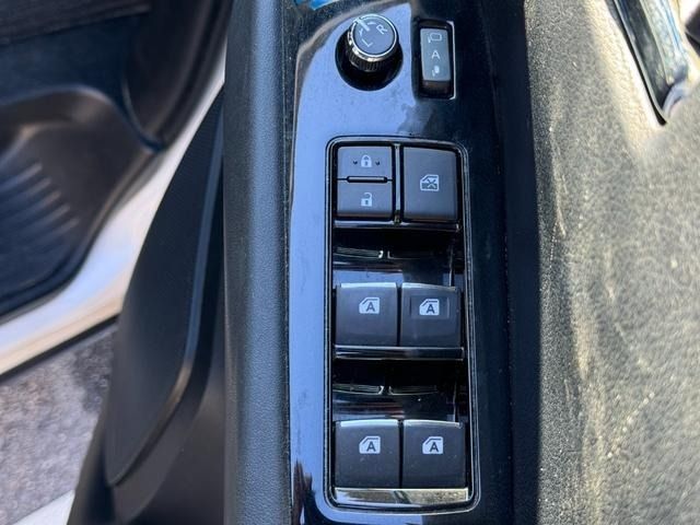 TOYOTA VELLFIRE 2016 Image 31