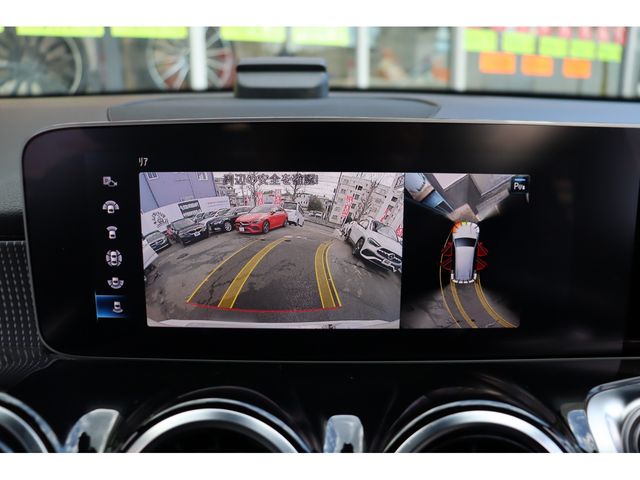 MERCEDES BENZ GLB 2020 Image 31