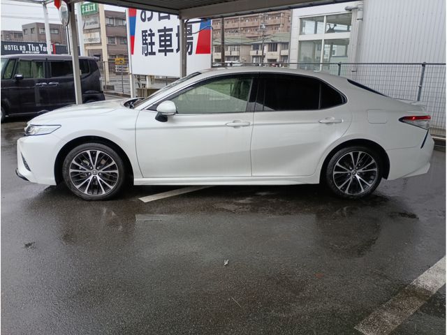 TOYOTA CAMRY HYBRID 2020 Image 31