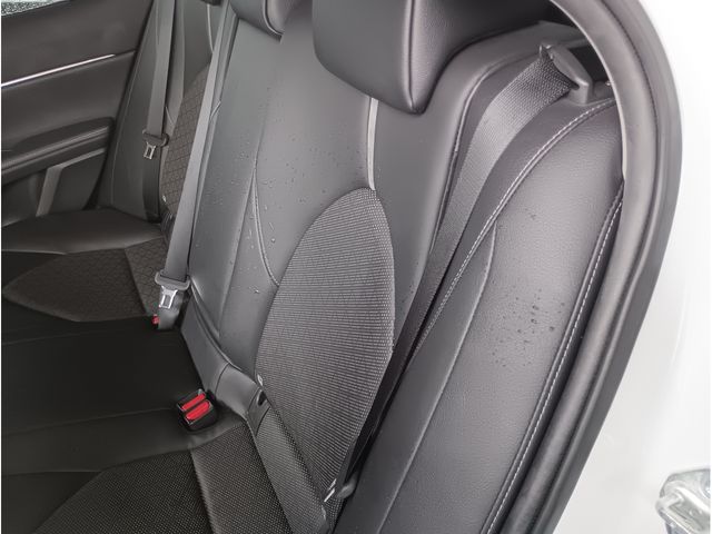 TOYOTA CAMRY HYBRID 2020 Image 31