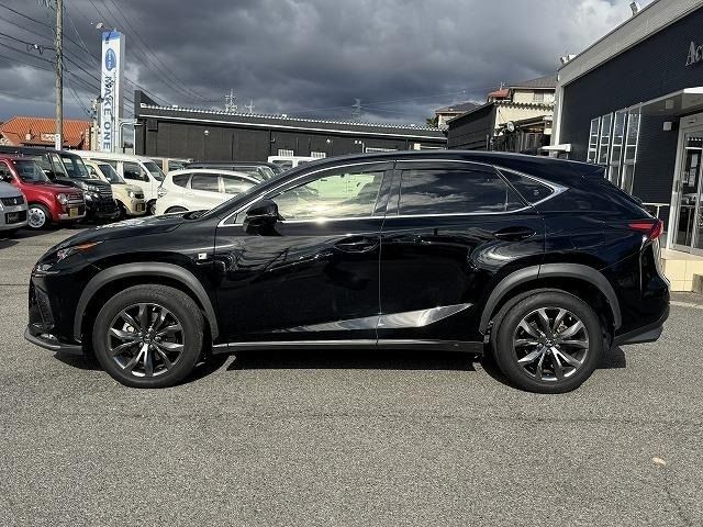 TOYOTA LEXUS NX300 2017 Image 31