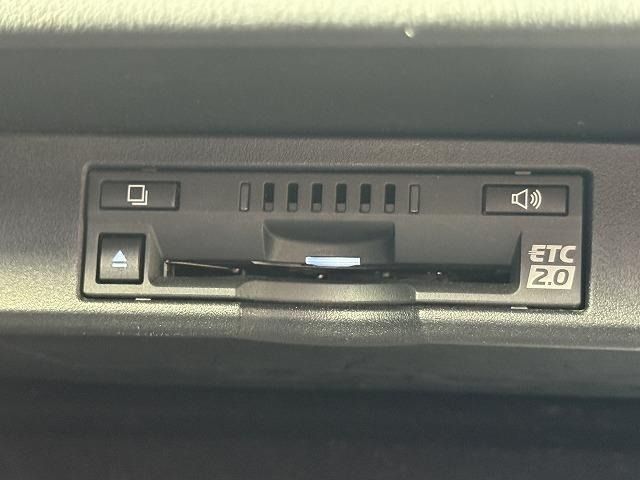 TOYOTA LEXUS NX300 2017 Image 31