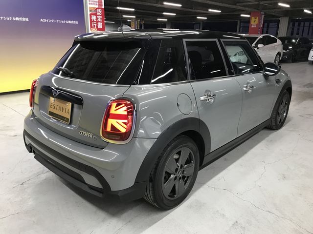BMW MINI COOPER D 5DOOR 2021 Image 31