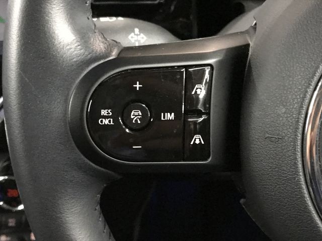 BMW MINI COOPER D 5DOOR 2021 Image 31