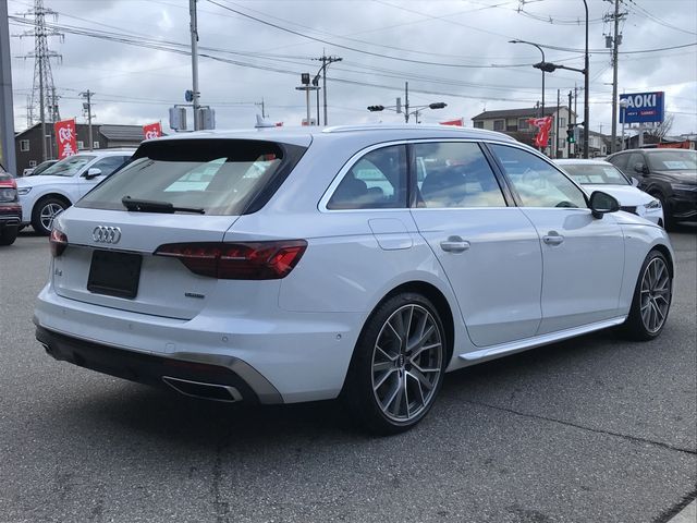 AUDI A4 AVANT 2020 Image 31