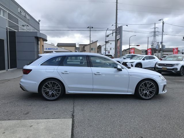 AUDI A4 AVANT 2020 Image 31