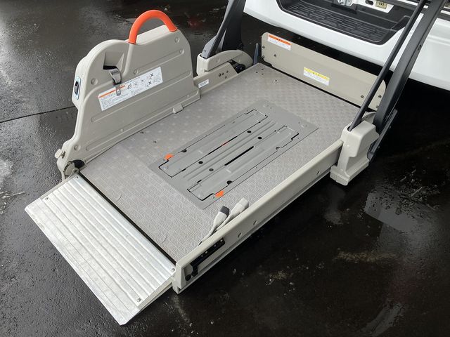 NISSAN NV350 CARAVAN 4WD 2019 Image 31