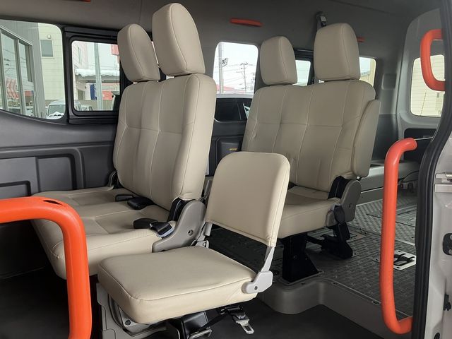 NISSAN NV350 CARAVAN 4WD 2019 Image 31