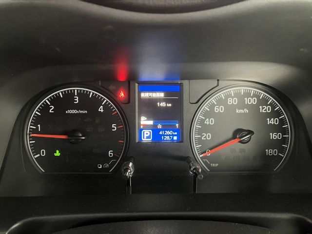 NISSAN NV350 CARAVAN 4WD 2019 Image 31