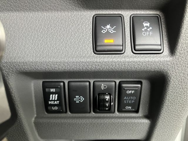 NISSAN NV350 CARAVAN 4WD 2019 Image 31