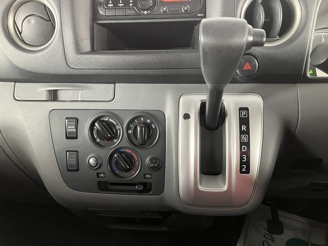 NISSAN NV350 CARAVAN 4WD 2019 Image 31